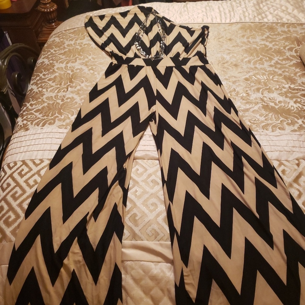 Chevron pattern one shoulder jumpsuit